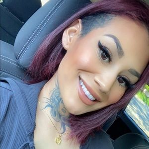 Meet your Posher, Samantha